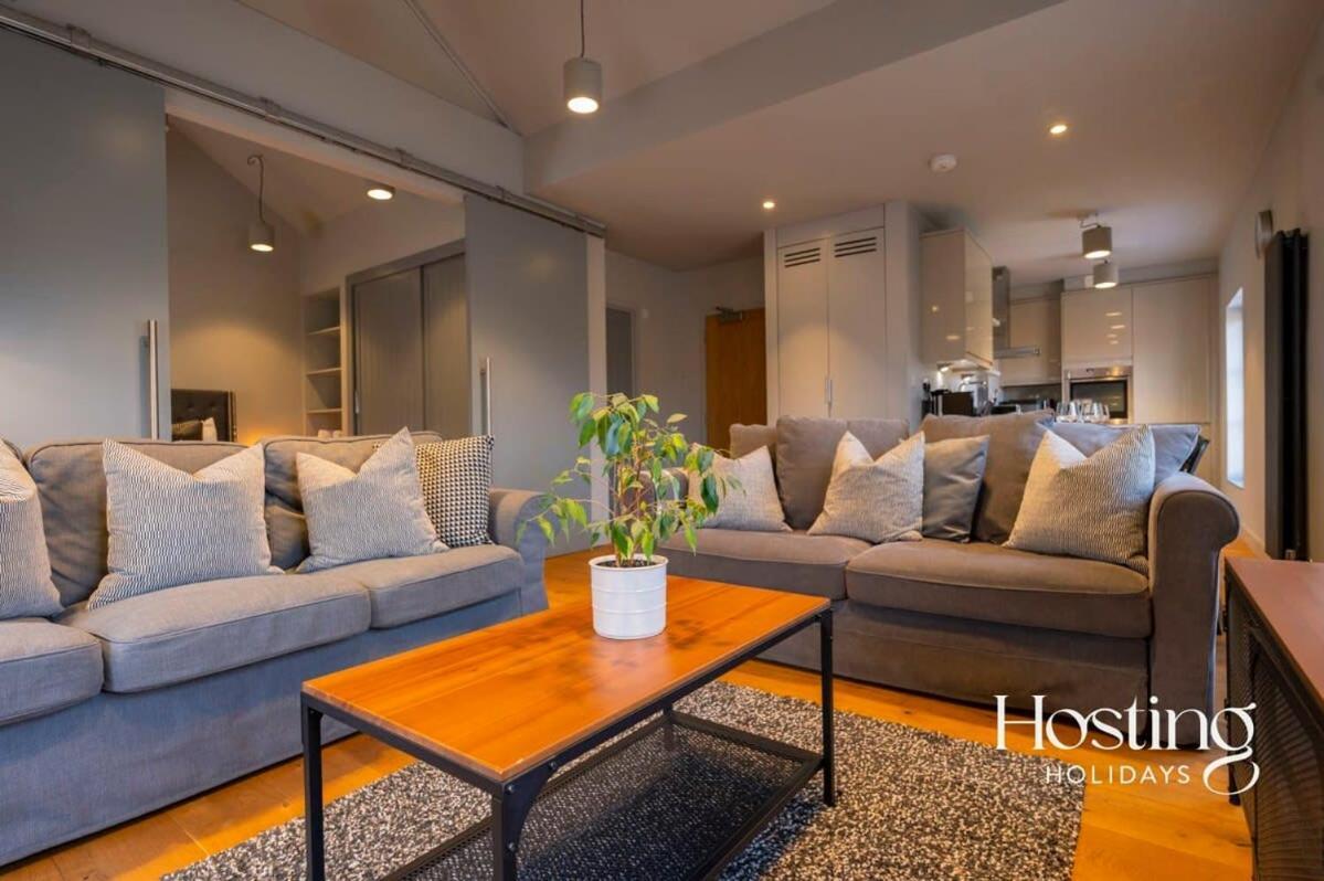 Stylish Luxury Apartment In The Centre Of Henley Exterior photo